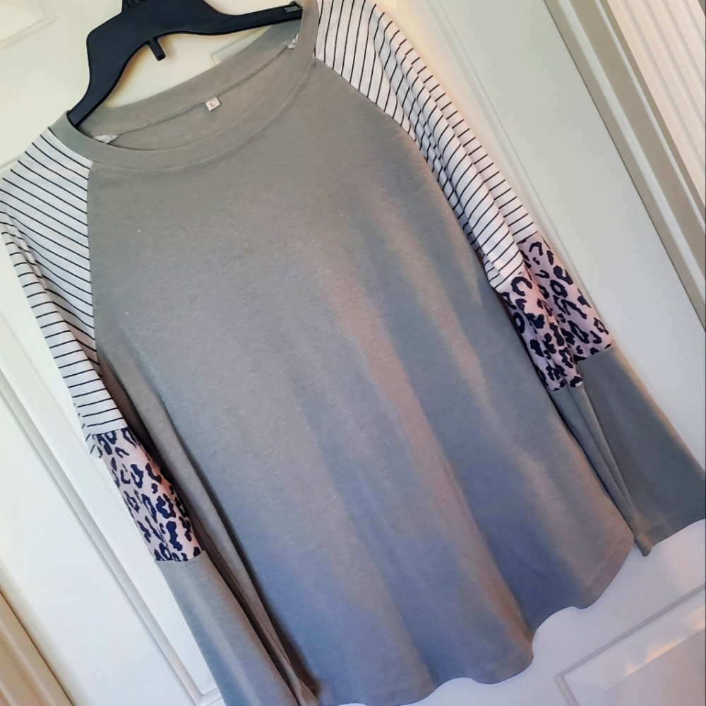 Womens Size Large Long Sleeves Boutique Top